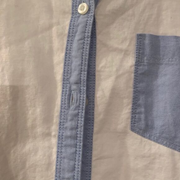 Hollister Classic White  & Blue Button Up Shirt L - Picture 2 of 4